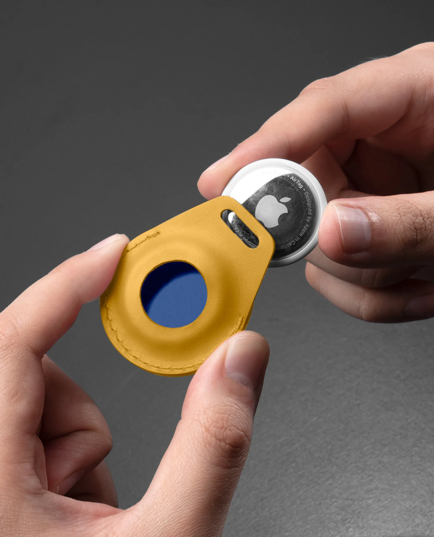 Blue-Mustard Yika AirTag Case (Round) - Image 4