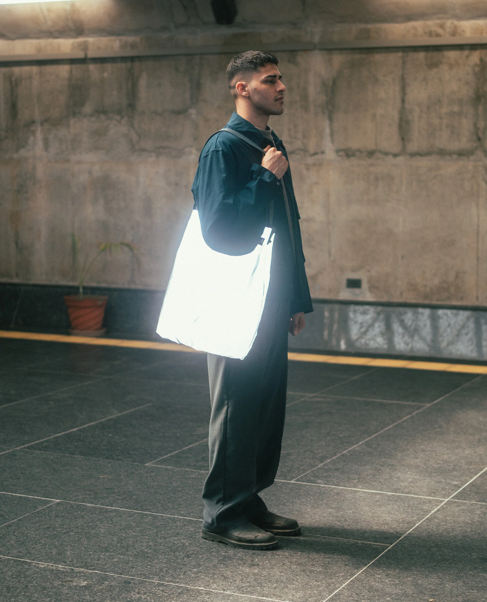 Ray Tote Bag - Image 3