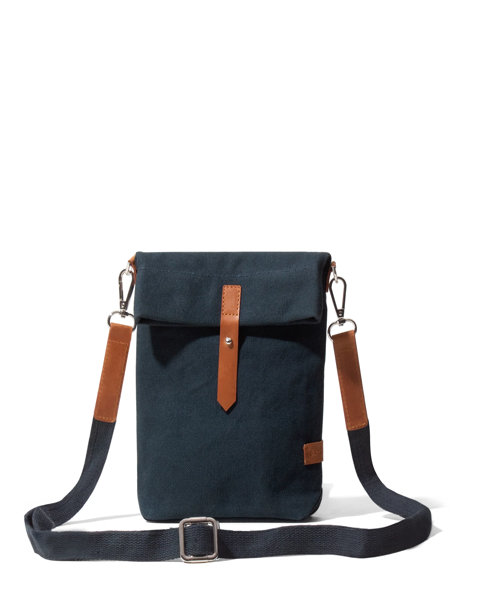 Scout Crossbody Bag - Image 15
